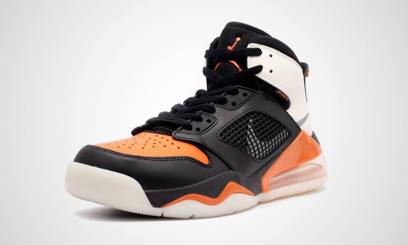 ナイキ ジョーダンマーズ270 シャッタード バックボード 4枚目