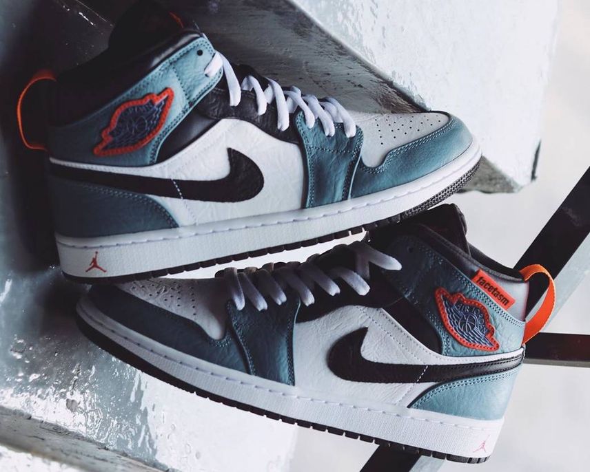 【スニダンで取扱中】FACETASM × NIKE AIR JORDAN 1 MID WHITE / NAVY