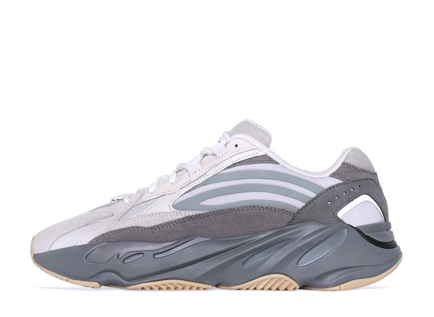 adidas YEEZY Boost 700 V2