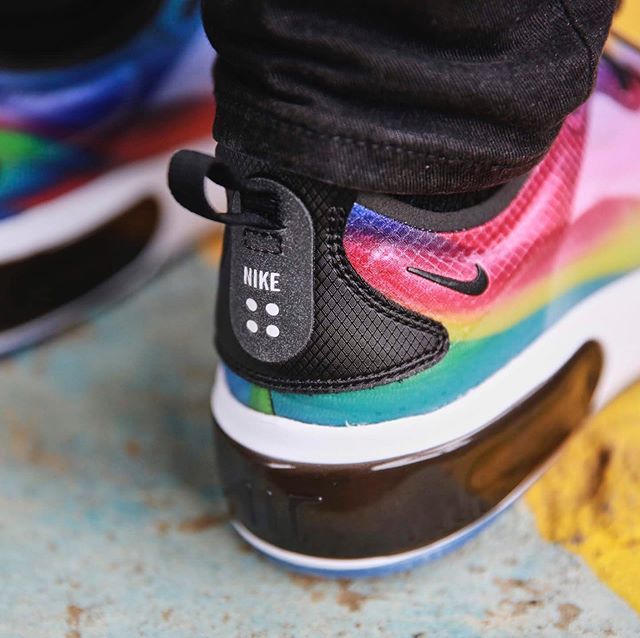 ナイキ エアマックス ディア マルチ 4枚目