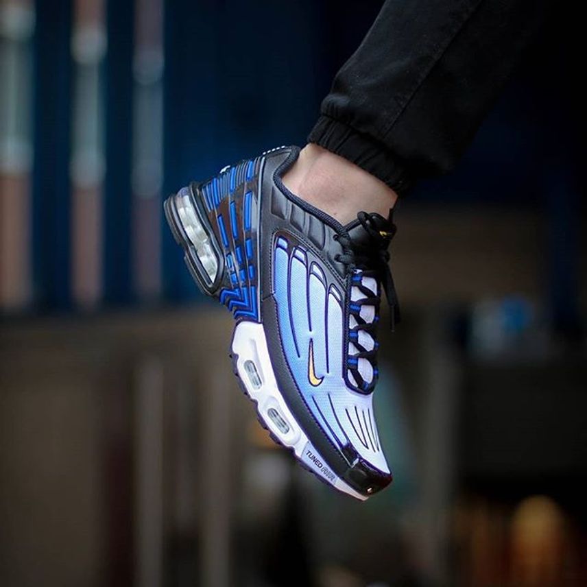 大人気商品 エアマックスプラス - 通販 - jinniibox.com