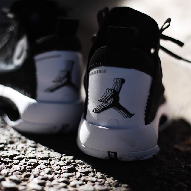 ナイキ エアジョーダン34 ブラック 3枚目