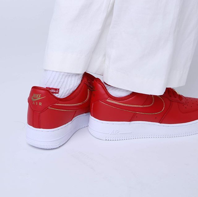 【スニダンで購入可】NIKE AIR FORCE 1 '07 ESSENTIAL RED 3枚目