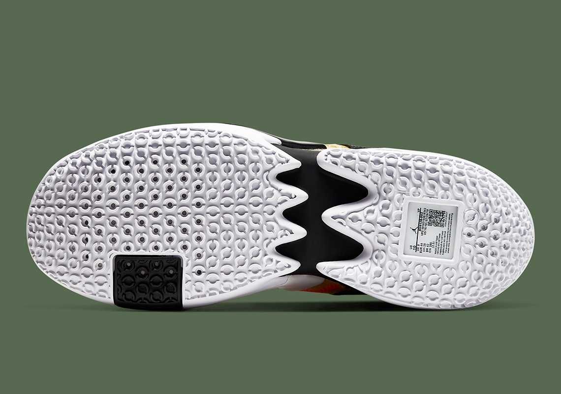 ナイキ ジョーダン ワイノットゼロ.2 SE ブラック/フラッシュクリムゾン-アマリロバストグレー 6枚目