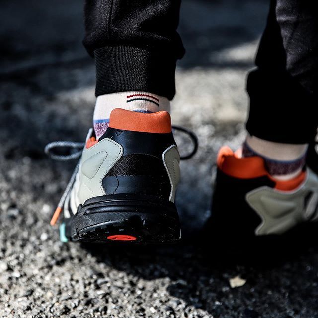 アディダスゼットエックス トルション セサミ/コアブラック 3枚目