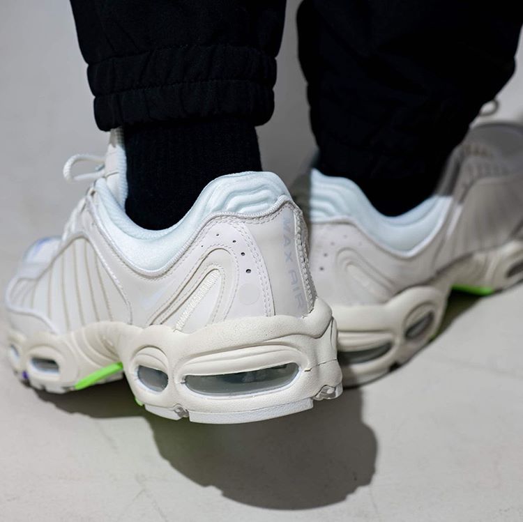 ナイキ エアマックステイルウィンド99 全2色 3枚目