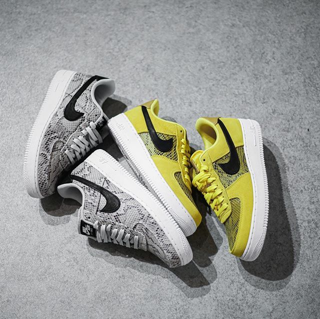 【スニダンで購入可】 NIKE AIR FORCE 1 LOW SNAKESKIN 2枚目