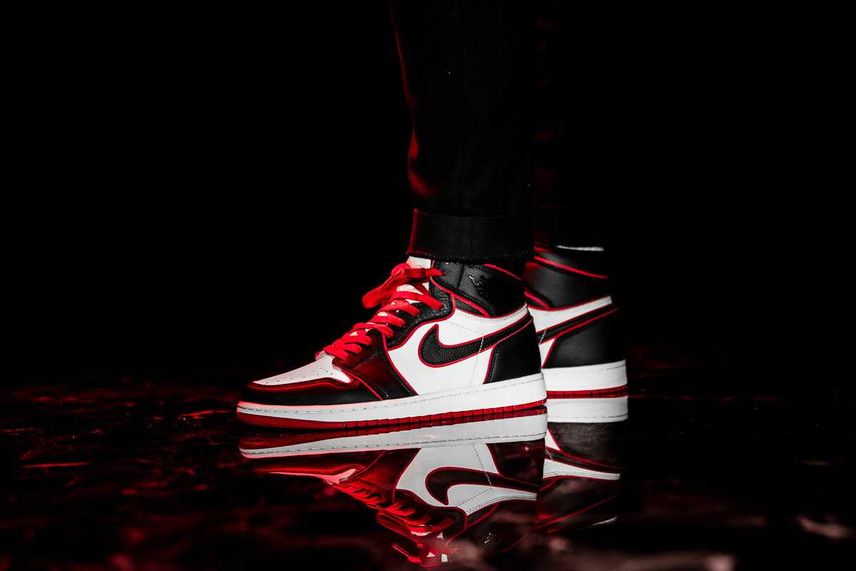 ナイキ エアジョーダン1 レトロ ハイ OG ブラッドライン【11/29発売】