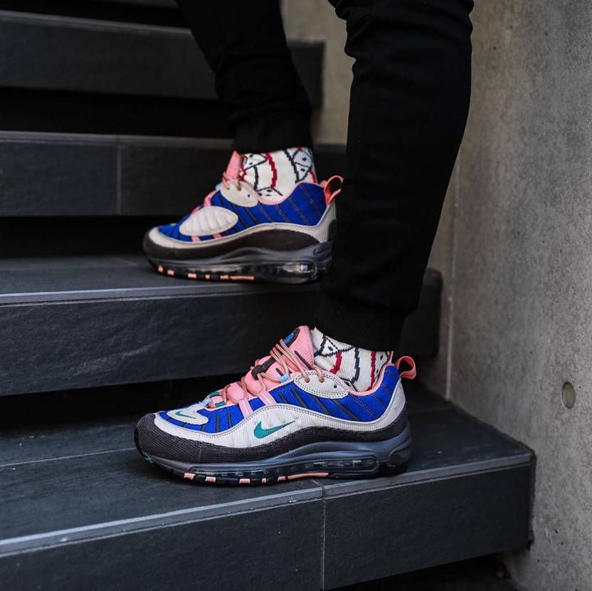 ナイキ エアマックス98 コーデュロイ 全2色 2枚目