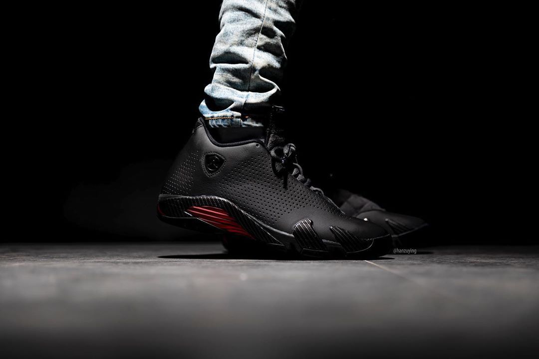 ナイキ エアジョーダン14 ブラックフェラーリ 2枚目