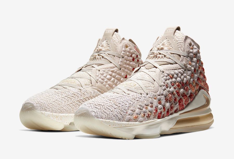 ナイキ レブロン17 PRM デザートサンド/メタリックゴールド 2枚目