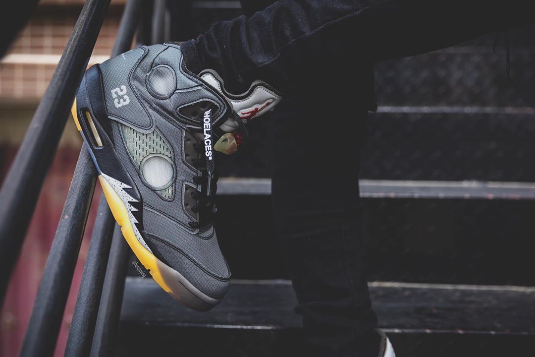 【スニダンで購入可】2/15発売 OFF-WHITE × NIKE AIR JORDAN5 "BLACK/MUSLIN-FIRE RED" 抽選/定価/販売店舗まとめ 44枚目