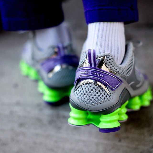 ナイキ ショックス TL ノヴァ メタリックシルバー/ライムブラスト 3枚目