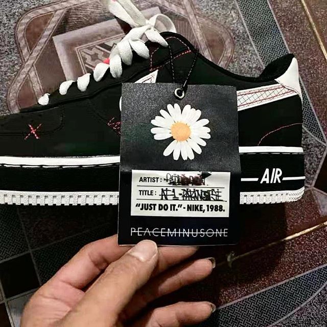 【スニダンで購入可】NIKE AIR FORCE 1 '07 LV8 "BLACK/BRIGHT CRIMSON " 4枚目