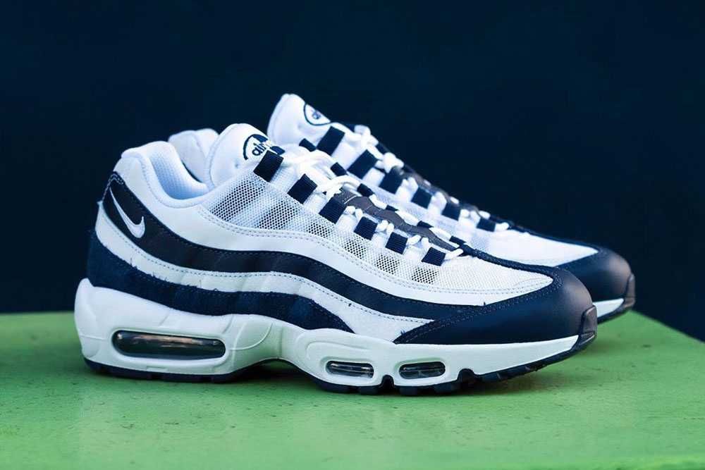 ナイキ エアマックス 95 エッセンシャル "ミッドナイト ネイビー" 2枚目