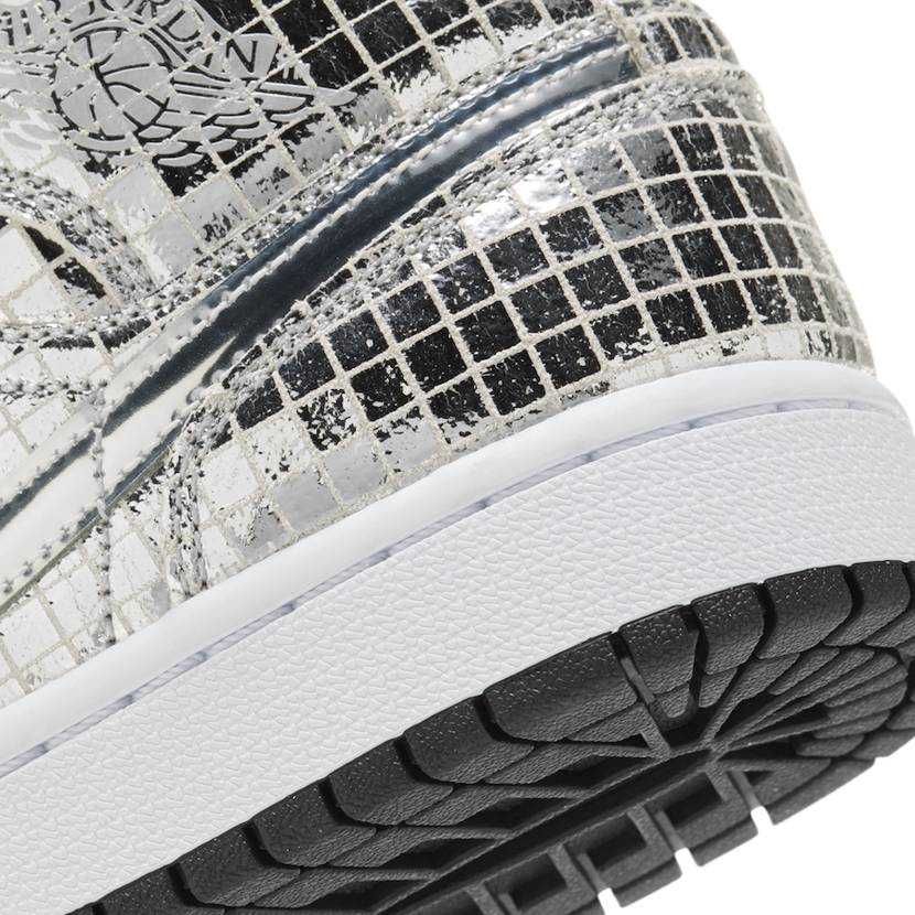 【販売リンクあり】2/14発売 NIKE WMNS AIR JORDAN 1 MID "DISCO BALL" 抽選/定価/販売店舗まとめ 8枚目
