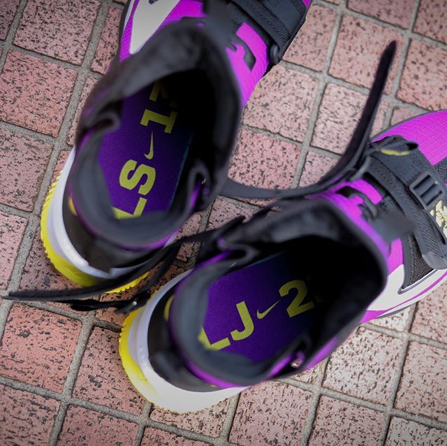 ナイキ レブロンソルジャー13 SFG パープル 3枚目