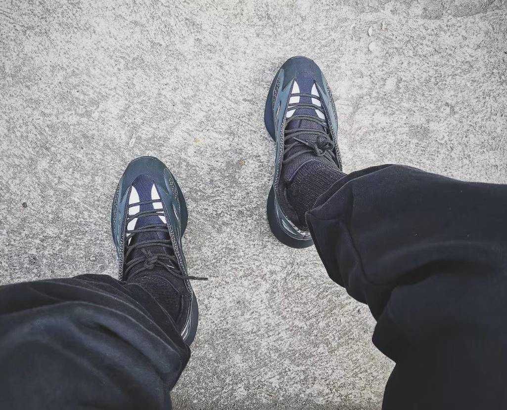 【スニダンで購入可】4/11発売 ADIDAS YEEZY 700 V3 "ALVAH" 抽選/定価/販売店舗まとめ 8枚目