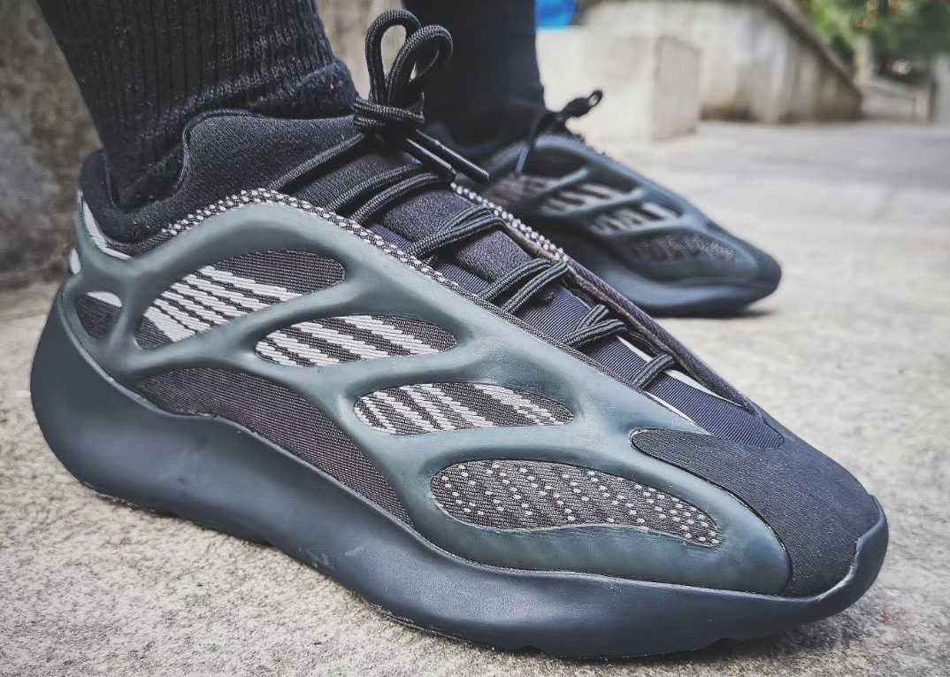 【スニダンで購入可】4/11発売 ADIDAS YEEZY 700 V3 "ALVAH" 抽選/定価/販売店舗まとめ 6枚目