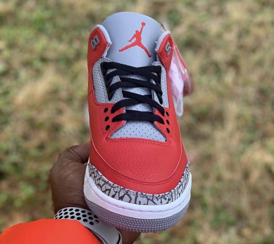 【スニダンで取扱中】2/15発売 NIKE AIR JORDAN 3 "RETRO U / RED CEMENT" 抽選/定価/販売店まとめ 5枚目