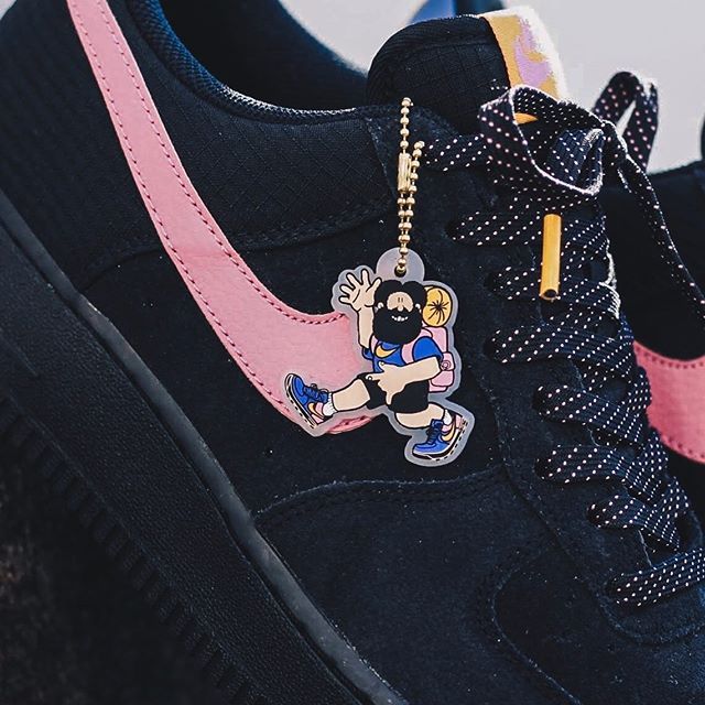 【スニダンで購入可】NIKE AIR FORCE 1 '07 LV8 2 "BLACK" 3枚目