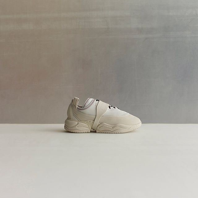 オーエーエムシー × アディダス 全4型 2枚目