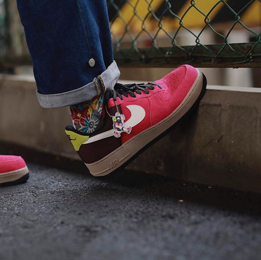【スニダンで購入可】NIKE AIR FORCE 1 ’07 LV8 "WATERMELON"