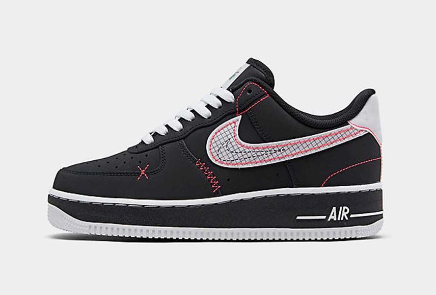 【スニダンで購入可】NIKE AIR FORCE 1 '07 LV8 "BLACK/BRIGHT CRIMSON "