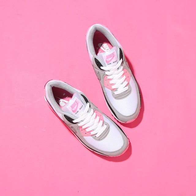 ナイキ ウィメンズ エアマックス90 "ローズ/パーティクルグレー" 4枚目