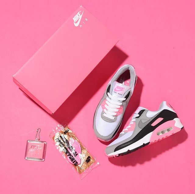 ナイキ ウィメンズ エアマックス90 "ローズ/パーティクルグレー" 2枚目