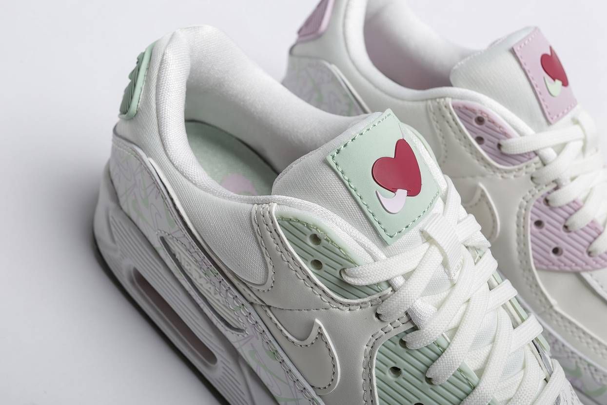 ナイキ ウィメンズ エアマックス90 "バレンタインデー" 4枚目