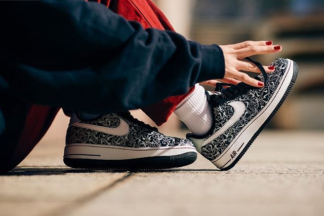 【スニダンで購入可】NIKE WMNS AIR FORCE 1 '07 SE PRM "VALENTINEDAY" 3枚目