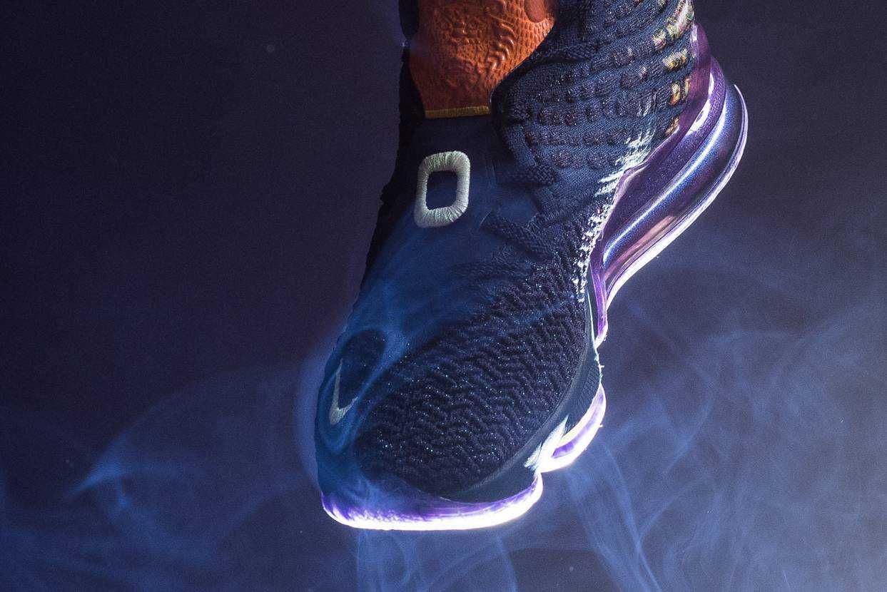 ナイキ レブロン17 オールスター "モンスターズ" 4枚目