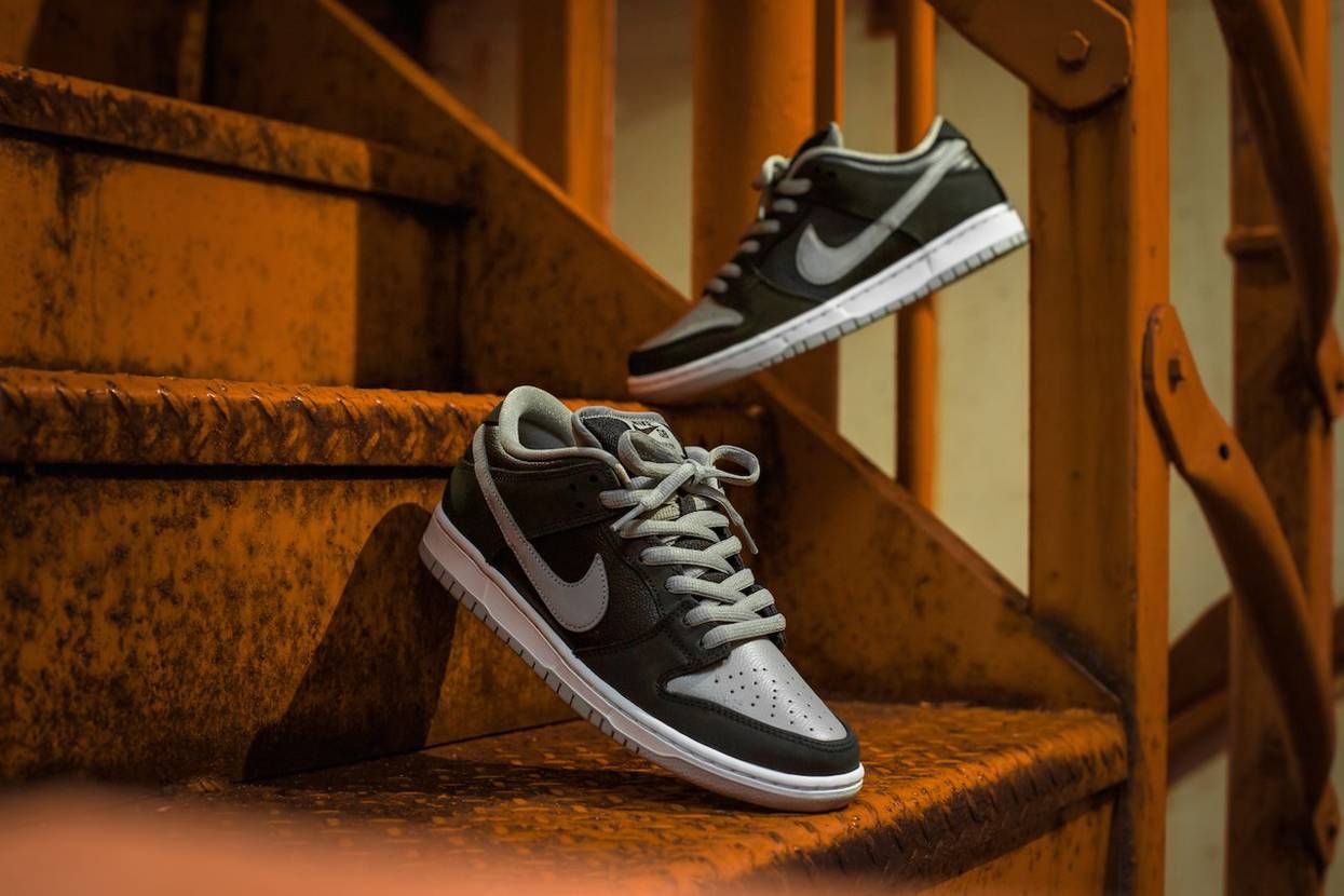 【スニダンで購入可】NIKE SB DUNK LOW "SHADOW" 3枚目