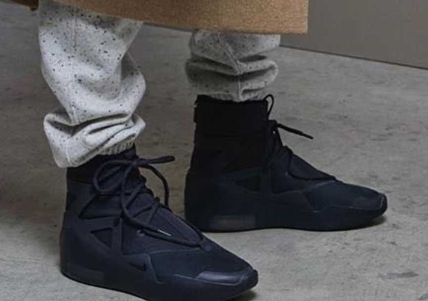 【4/25海外発売】NIKE AIR FEAR OF GOD 1 "TRIPLE BLACK" 抽選/定価/販売店舗まとめ