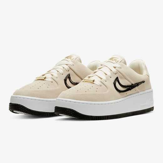 【スニダンで購入可】3/6発売 NIKE WMNS AIR FORCE 1 SAGE LOW LX "LIGHT CREAM/BLACK-METALLIC GOLD-WHITE" 抽選/定価/販売店舗あり