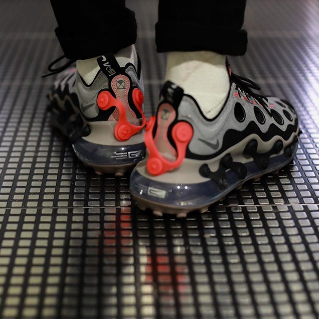 【販売リンクあり】3/13 発売 NIKE ISPA AIR MAX 720 "METALLIC SILVER" 抽選/定価/販売店舗まとめ 3枚目
