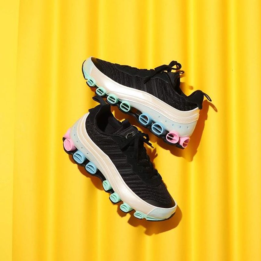 【販売リンクあり】3/25発売 ADIDAS MICROBOUNCE T1 抽選/定価/販売店舗まとめ