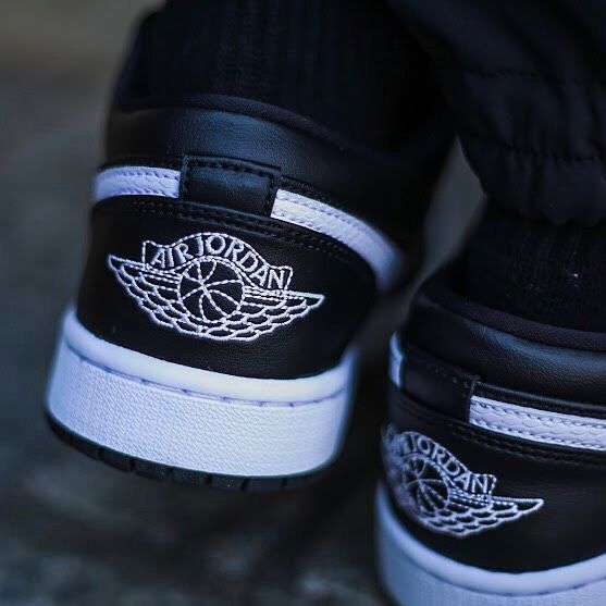 【販売リンクあり】4/1発売  NIKE WMNS AIR JORDAN 1 LOW 2 COLORS 5枚目