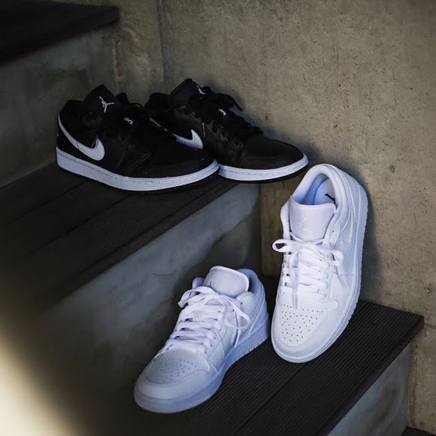 【販売リンクあり】4/1発売  NIKE WMNS AIR JORDAN 1 LOW 2 COLORS