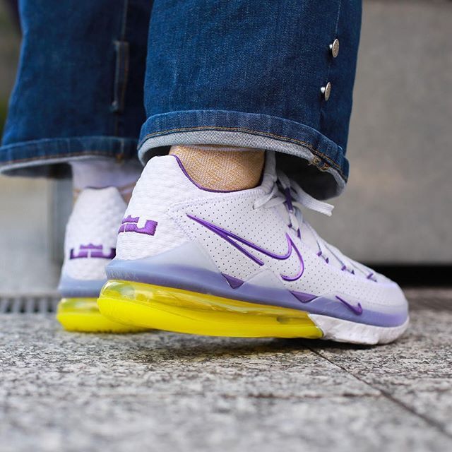 【販売リンクあり】4/1発売 NIKE LEBRON XVII LOW "WHITE/PURPLE" 抽選/定価/販売店舗あり 2枚目