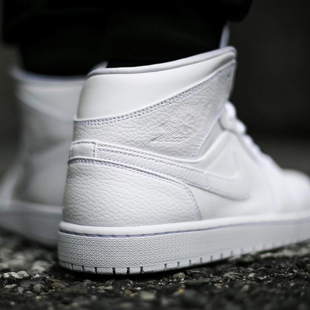 【販売リンクあり】4/1発売 NIKE AIR JORDAN 1 "TRIPLE WHITE" 全4型 抽選/定価/販売店舗まとめ 4枚目