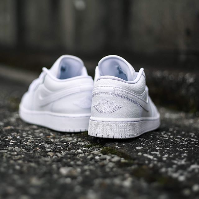 【販売リンクあり】4/1発売 NIKE AIR JORDAN 1 "TRIPLE WHITE" 全4型 抽選/定価/販売店舗まとめ 5枚目