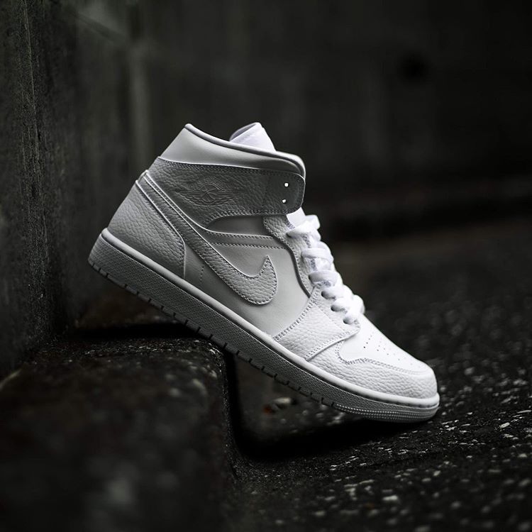 【販売リンクあり】4/1発売 NIKE AIR JORDAN 1 "TRIPLE WHITE" 全4型 抽選/定価/販売店舗まとめ 2枚目