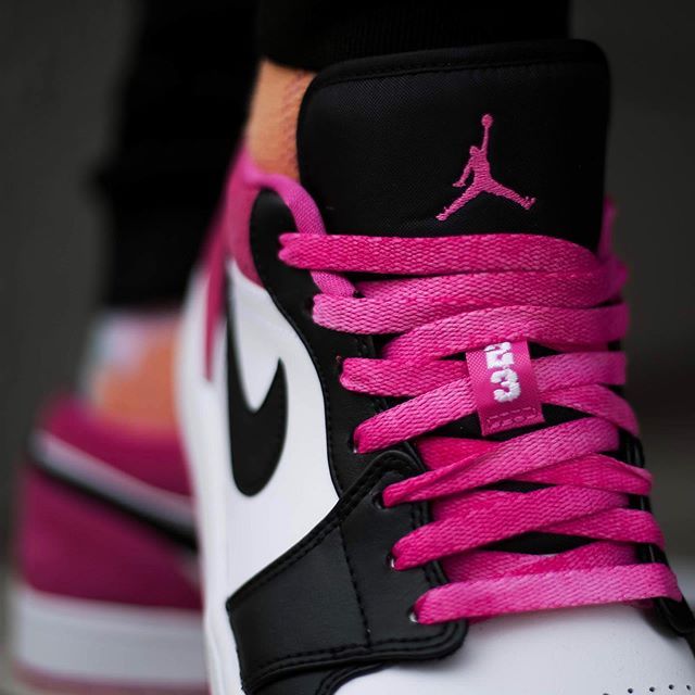 【販売リンクあり】4/1発売 NIKE AIR JORDAN 1 LOW SE"BLACK/WHITE-MAGENTA" 2枚目