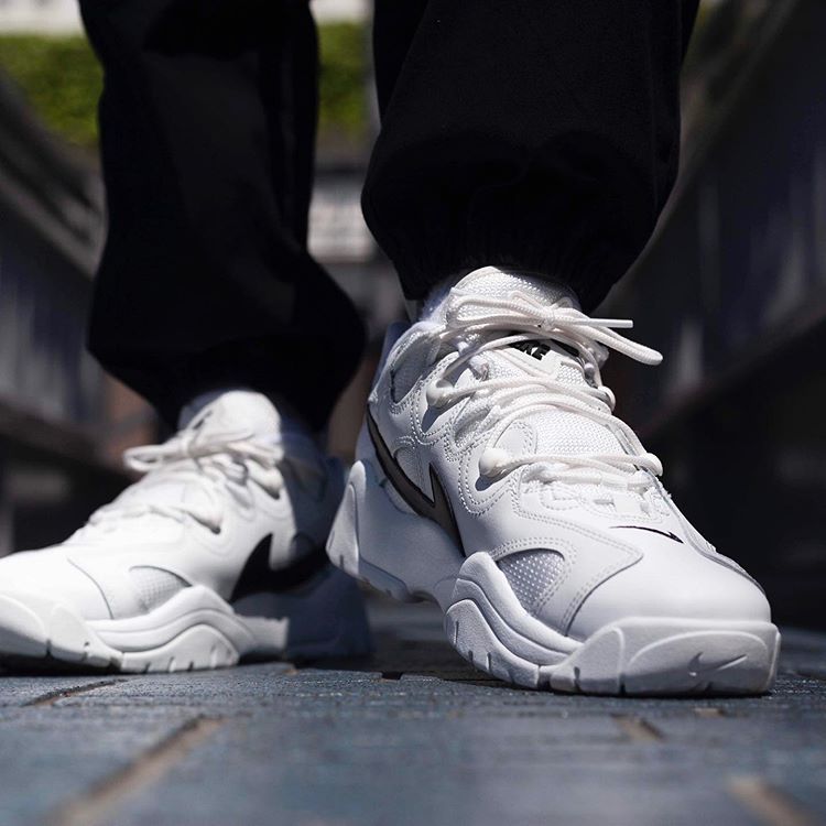 【販売リンクあり】4/11・4/15発売 NIKE AIR BARRAGE LOW "WHITE/BLACK" 抽選/定価/販売店舗まとめ 3枚目