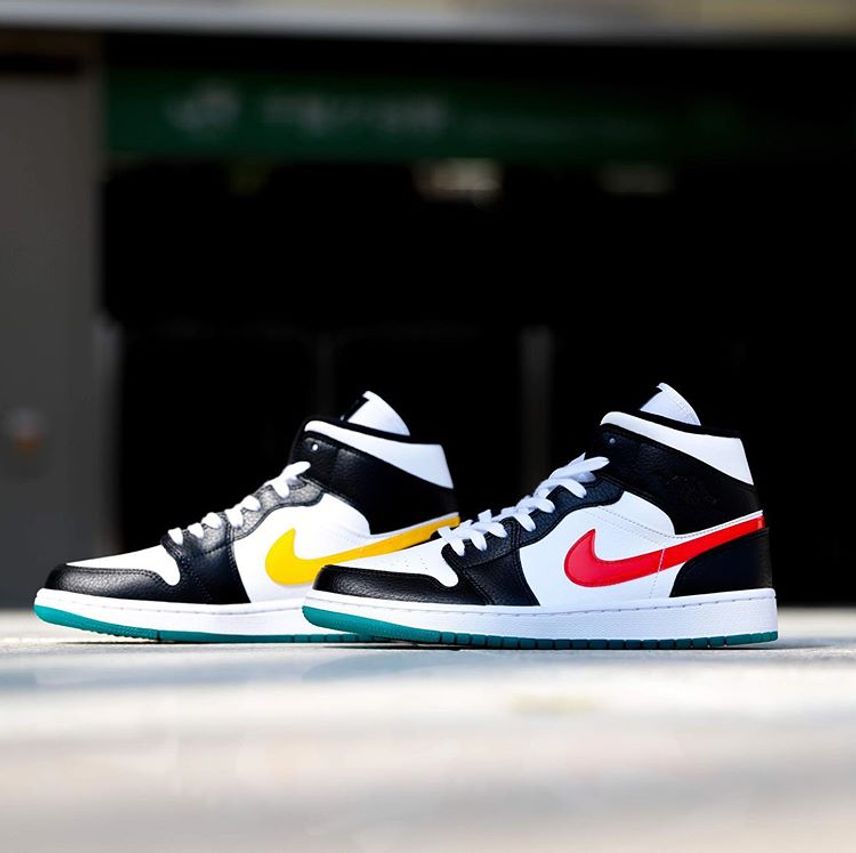 Nike Women's Air Jordan 1 Mid Nike Women's Air Jordan 1 Mid
