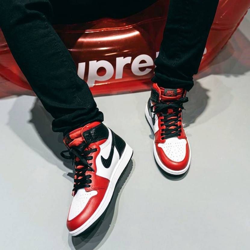【販売リンクあり】8/6発売 NIKE WMNS AIR JORDAN 1 HIGH OG "SATIN RED" 抽選/定価/販売店舗まとめ 21枚目