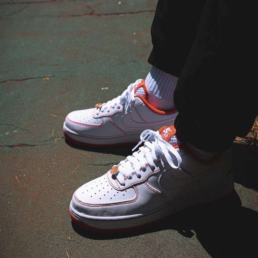 【スニダンで購入可】5/13発売 NIKE AIR FORCE 1 '07 LV8 LOW EMB & AIR BARRAGE LOW EMB "RUCKER PARK" 抽選/定価/販売店舗まとめ 2枚目