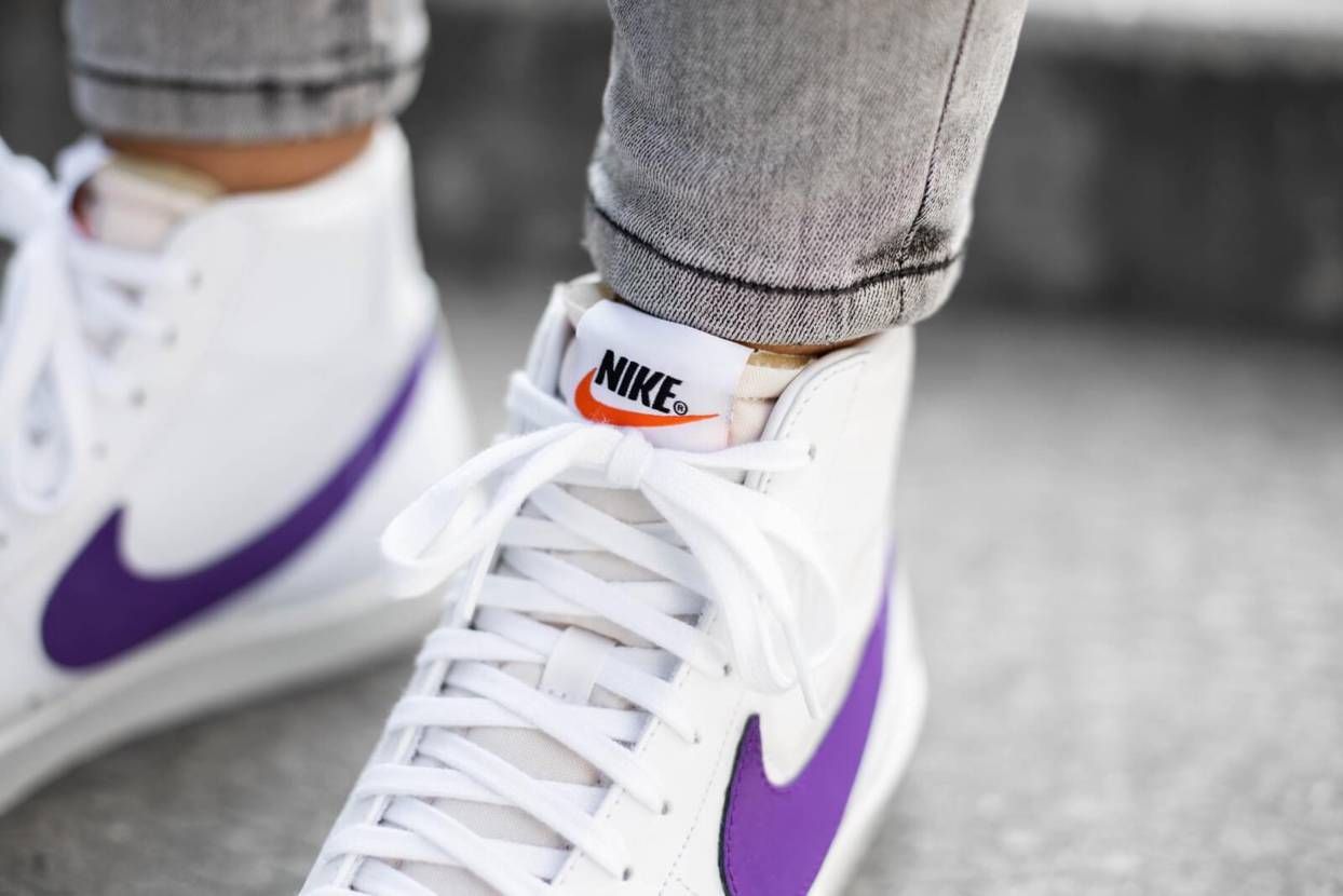 【スニダンで購入可】5/20発売 NIKE BLAZER MID '77 VINTAGE "WHITE/SAIL/VONTAGE PORPLE" 抽選/定価販売店舗まとめ 3枚目